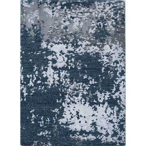 Tapis noué à la main en laine et soie de bambou à motif abstrait Tattvam Lu-9031 bleu pour usage domestique - Cs-01 - Product Image 1