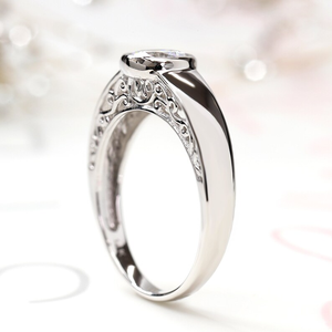 Diamante cultivado en laboratorio de corte redondo de 0,90 quilates con juego de bisel de plata 925 Anillo de compromiso Diseño de filigrana Anillo Vintage para tu amor - Product Image 5