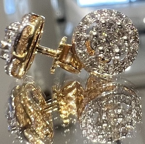 Clou d'oreille en or jaune massif 18 carats avec de vrais bijoux minimalistes en diamant rond et brillant naturel - Product Image 4