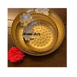 Bol à fleurs en aluminium fait à la main de couleur or taille personnalisée bol à fleurs de forme ronde Urli pour mariage et décoration de table - Product Image 5