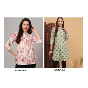 Mini Kurti con estampado digital de rayón de algodón de diseñador elegante indio para Mujer | Ropa de oficina elegante, perfecta para días formales o casuales - Product Image 1