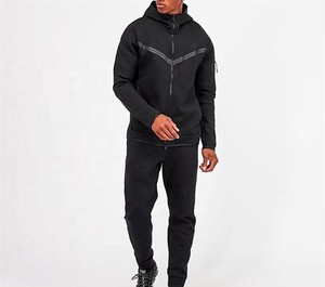 Usine de vêtements de sport logo personnalisé polaire technique en polyester jogging à capuche avec fermeture éclair survêtement de sport pour hommes - Product Image 1