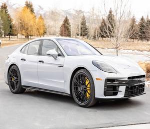 LISTO PARA ENVIAR, LHD/RHD, PORSCHE PANAMERA TURBO S E-HYBRID 2025, HÍBRIDO ENCAJABLE DE 771 HP, V8, TRACCIÓN EN LAS CUATRO RUEDAS - Product Image 1