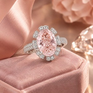แหวนเพชร Kesari Diam Gems รูปไข่สีชมพูสดใส ประดับเพชรแล็บ ชุบทองคำแท้ 18K ได้รับการรับรองจาก IGI เครื่องประดับหรูสำหรับผู้หญิง - Product Image 2