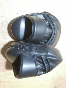 Guantes de Boxeo Personalizados Winning Focus, Almohadillas de Entrenamiento Profesional Curvas, Almohadillas de Boxeo Personalizadas OEM - Product Image 5