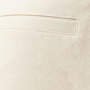 Pantalones cortos de baloncesto OEM de nuevo diseño, pantalones cortos de gimnasio para hombre, ropa informal para correr, pantalones cortos elegantes de baloncesto de malla - Product Image 2