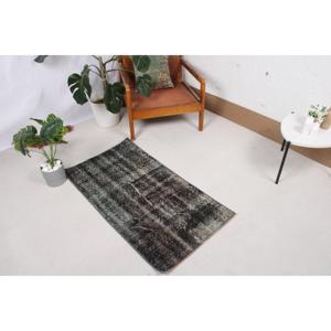 Petit tapis turc de 2,1 x 3,9 pieds, tapis vintage, tapis en laine patchwork noir et gris - Product Image 2