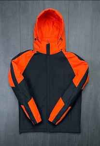 Sweat à capuche avec logo personnalisé doublé brodé imperméable et anti-rétrécissement tricoté avec motif uni pour l'hiver - Product Image 3