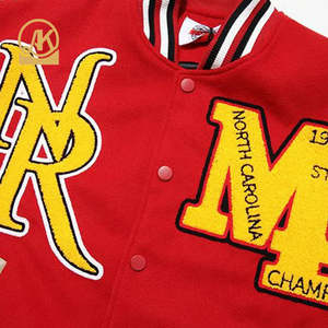 Chaquetas Deportivas de Béisbol con Logotipo Personalizado, Chaqueta Universitaria Estilo Puffer, Cortavientos con Múltiples Parches, Ropa Exterior Personalizada al por Mayor - Product Image 5