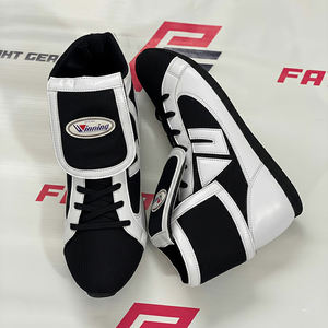 Chaussures de boxe de combat blanches et noires de dernière génération, semelle confortable, maille, logo personnalisé, équipement d'entraînement, chaussures de Muay Thai - Product Image 1