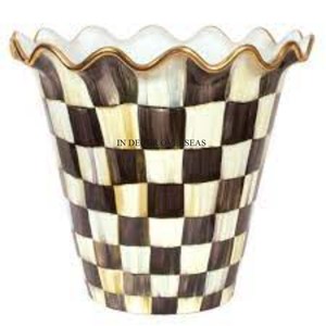 Hot Selling Antique Stylish Look White And Black Color Designer Round Shape Superior Quality Metal Planter Garden <b>Accessories</b> - Product Image 2