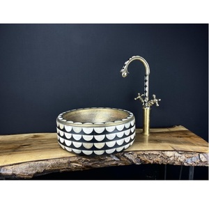 Frutero de Hueso con Incrustaciones Hecho a Mano por Exportador Indio, con Motivos Florales Tallados, para Decoración del Hogar, Disponible para Exportación - Product Image 1