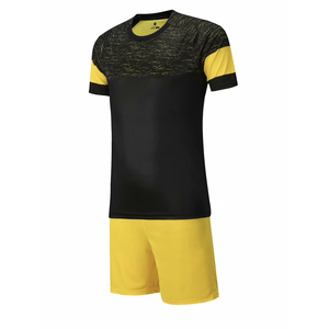 Vêtements de sport de haute qualité en gros, confortables, respirants, uniformes de football, dernier design, polyester de haute qualité, sublimation - Product Image 3