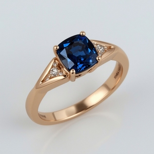 Bague en or massif 18 carats saphir bleu coussin avec bande torsadée infini | Bijoux fins de luxe OEM Thaïlande - Product Image 3