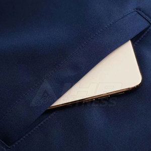 Vêtements d'hiver deux-pièces personnalisables élégants Survêtement d'hiver 100% coton de qualité supérieure avec haut respirant et manches longues - Product Image 5