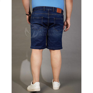 Shorts en jean pour hommes Slim Fit avec détails de déchirure et tissu doux pour le confort par temps chaud Shorts en jean de style robuste pour hommes - Product Image 3