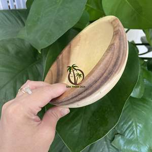 Assiette/plat en bois Saman Taille et design personnalisés de COCO-Eco Vietnam pour les ustensiles de cuisine et les voyages - Product Image 6