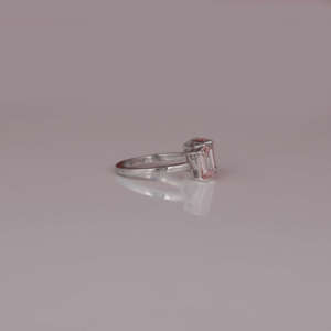Anillo de compromiso de oro macizo de 14 quilates con corte Asscher y esmeralda Diseño personalizado Lab Grown Pink Diamond Chapado en oro y certificado - Product Image 5