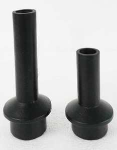 2023 Soporte de vela de metal de tendencia superior con diseño de tubo de diseño moderno Soporte de pilar fundido en bruto con acabado negro de alta calidad - Product Image 1