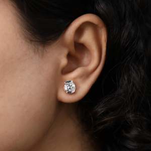 Boucles d'oreilles clous demi-sertie en diamant de laboratoire rond en argent sterling et or, clarté VS1 - Cadeau élégant pour la femme - Product Image 5