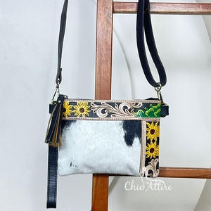 Sac à bandoulière mini en cuir de vachette travaillé à la main avec motif de tournesol et de cactus, style western, petite pochette à bandoulière pour femmes - Product Image 1