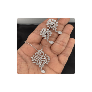 Compra pendientes de diamantes finos a precios asequibles últimos pendientes de oro y diamantes joyería de moda en línea - Product Image 1