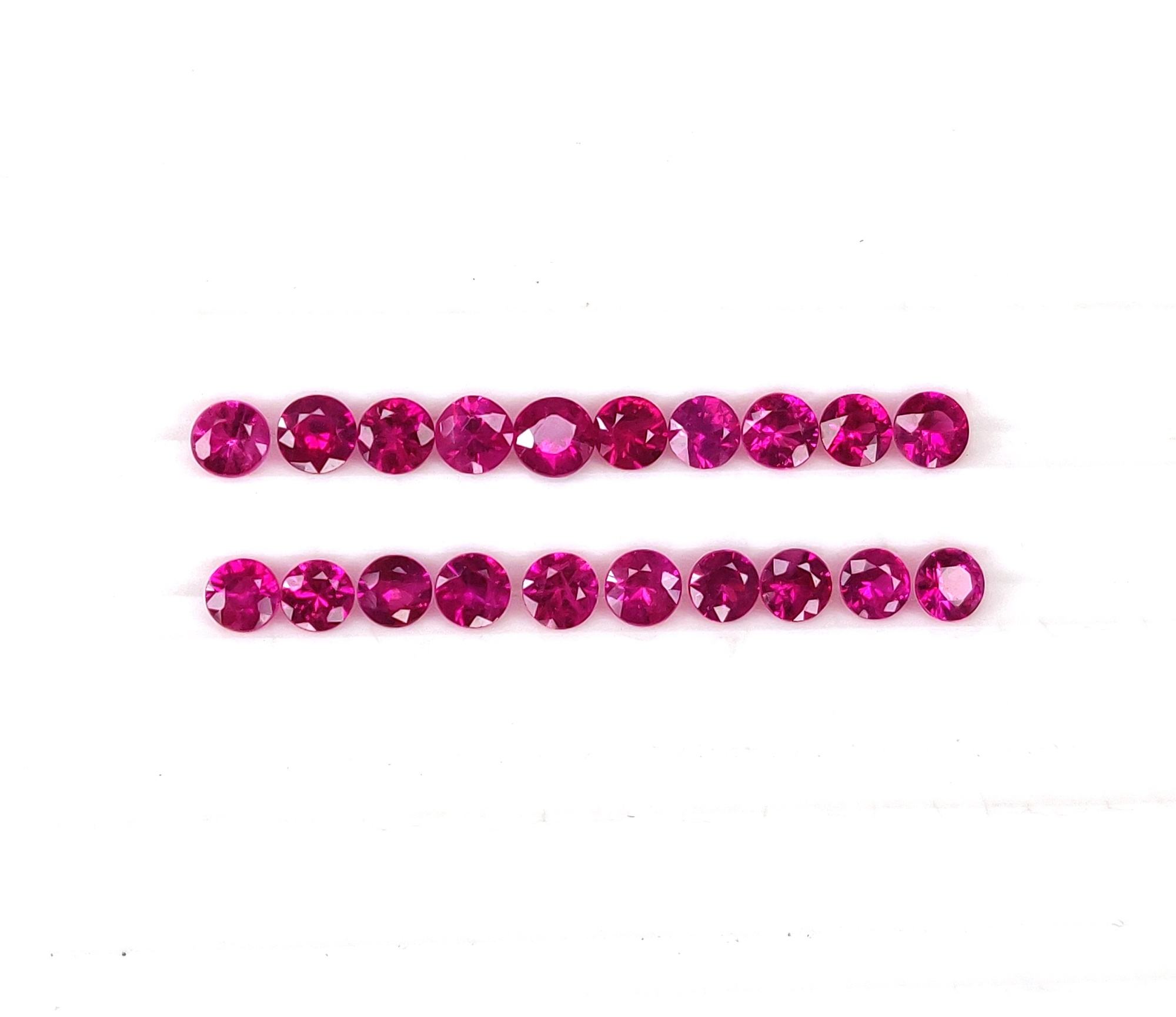 สีชมพูแดง