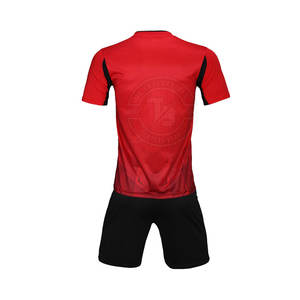Nouveau service de port d'entraînement OEM d'uniforme de football de conception du fabricant d'usine disponible - Product Image 2