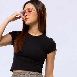 Camiseta Corta de Moda para Mujer, Diseño Nuevo OEM 2026, Manga Corta, Lisa, Informal, Ropa de Calle - Product Image 3