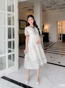 V998 Robe de maternité confortable en mousseline de soie brodée douce à motif floral Design droit pratique pour l'été - Product Image 6