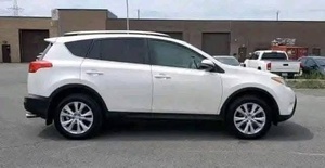 Toyota RAV4 AWD LT 2015 d'occasion, propre, conduite à gauche, intérieur foncé, premier propriétaire - Product Image 4