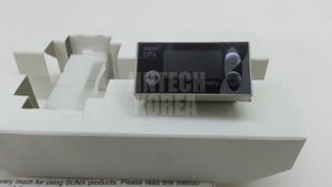 6152) [NOUVEAU BOÎTIER] Capteur de pression numérique SUNX DP4-52 à moteur AC, 100 % authentique, neuf, format compact - Product Image 4