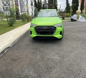 NEAT 2019, e-tron 50 I, faible kilométrage, transmission automatique, toit ouvrant panoramique, feux LED, feux diurnes LED - Product Image 1