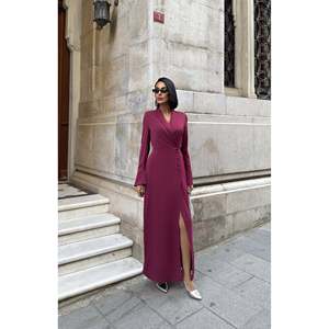 Vestido Maxi Elegante con Cuello Chalera para Mujer, Marca missJANELL, Color Borgoña - Mezcla de Poliéster y Elastano Tejido en Dubái, para Uso Formal e Informal - Product Image 3