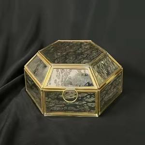 กล่องเก็บเครื่องประดับทำจากแก้วทำจากโลหะดีไซน์วินเทจสีเงินชุบนิกเกิลสุดหรูการจัดระเบียบที่หรูหราสำหรับตกแต่ง - Product Image 6