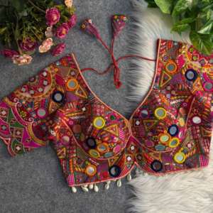 Vente chaude Belle Dressing Fancy Festival Wear Italian Silk With Mirror Work Blouse Fournisseur et exportateur indien - Product Image 6