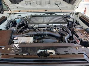 Toyota Land Cruiser 79 Pickup Usato Automatico 2.8L Guida a Sinistra Veicolo Utilitario Bianco - Product Image 4