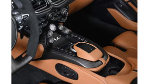 2023แอสตันมาร์ตินได้เปรียบ V12ถนนที่ใช้อย่างประณีต - Product Image 6