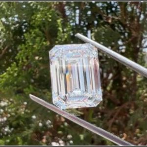 Esmeralda Clásica de Corte Esmeralda, Cultivada en Laboratorio, 1.00 Ct, Claridad VVS2, Certificación IGI, Pulido Muy Bueno, Embalaje en Relieve, Pedidos al por Mayor para Compradores Mayoristas - Product Image 1