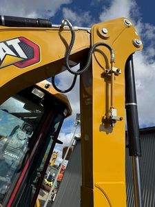 รถตักล้อยาง CAT 424 รุ่นใหม่ ปี 2025 สำหรับขาย - Product Image 6