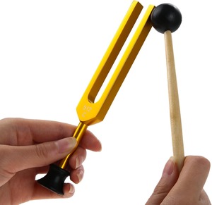 Juego de diapasones de alta calidad (128Hz, 256Hz, 512Hz) para diapasones médicos de curación de Chakras con martillo y bolsa de almacenamiento - Product Image 3