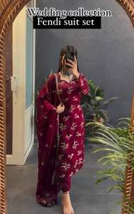 Costume de designer pakistanais Georgette Salwar avec broderie, longue robe pakistanaise Salwar Kameez Dupatta pour mariage - Product Image 3