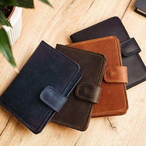 ชุดซองหนังใส่หนังสือเดินทางและป้ายกระเป๋าทำจากหนังกระเป๋าเดินทางแบบสั่งทำได้หรูหรา LPT-0086B ใส่เอกสารไม่ซ้ำใคร - Product Image 2