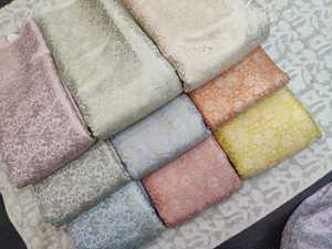 Tela de brocado Jacquard de alta calidad para confección y tapicería Diseño tejido elegante con hilo dorado/plateado brillante - Product Image 3