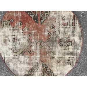 พรมกลมสไตล์ตุรกี ขนาด 2.7x2.7 ฟุต พรมขนสัตว์ลายตารางสีเบจวินเทจ - Product Image 5