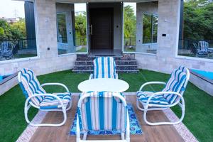 Chaise et table d'extérieur en PVC pour fournitures de jardin - Product Image 5