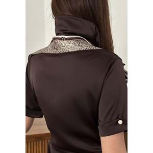 Vestido de Satén Marrón con Detalle de Bufanda - Marrón - Product Image 5