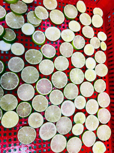 Lime verte entière et tranchée congelée du Vietnam // haute qualité IQF exportation en vrac avec prix d'usine - Product Image 6