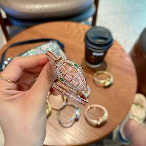 2025, <span class=keywords><strong>Montre</strong></span> <span class=keywords><strong>Bracelet</strong></span> Serpent Créative Entièrement Diamantée Tendance, un Bijou Personnalisé pour <span class=keywords><strong>Femme</strong></span> - Product Image 5