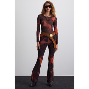 Chemisier à motif pour femme ETHIQUET ELINORA en tulle épais transparent avec col en tissu corset et laçage au dos - Product Image 2